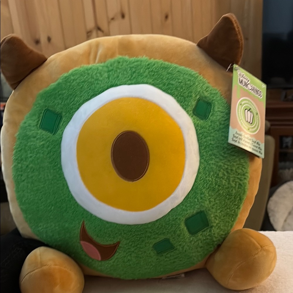 DISNEY MUNCHLINGS AVOCADO BREAKFAST BAGEL MIKE